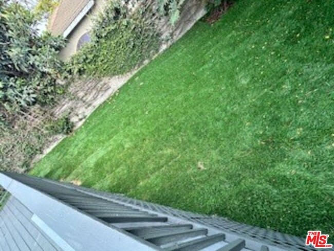 Building Photo - 620 25th St