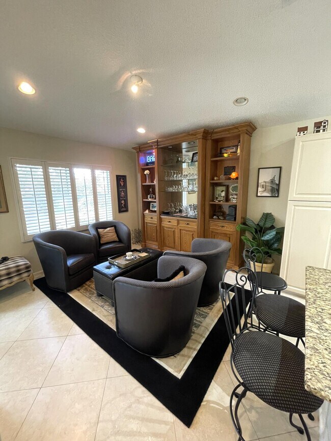 Building Photo - 7936 Laina Ln