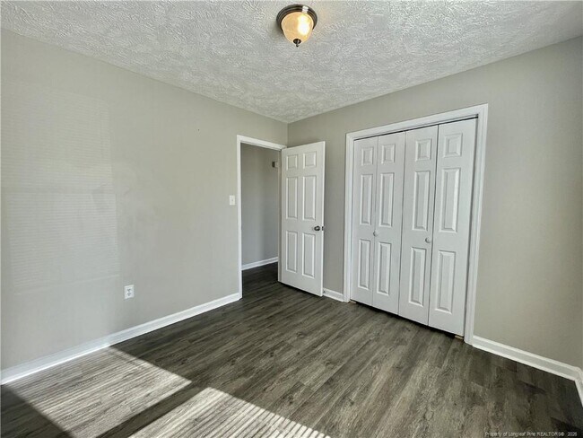 Building Photo - 184 Brandywood Ct