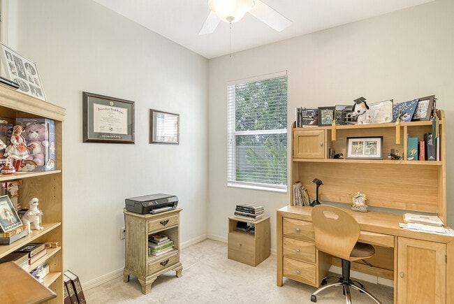Building Photo - 3645 Parkridge Cir