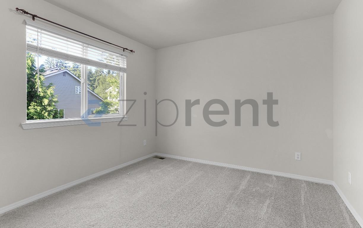 Building Photo - Unit