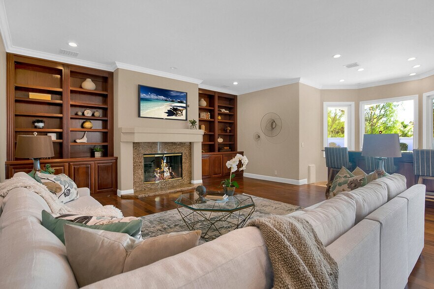 Building Photo - 25504 Colette Way