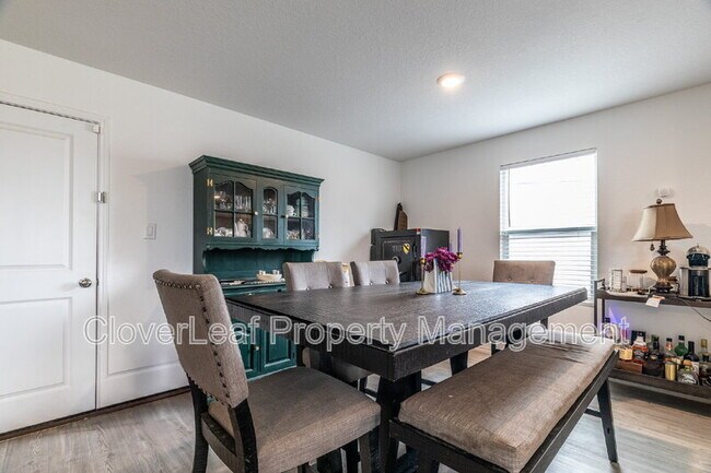 Building Photo - 2847 Elion Dr