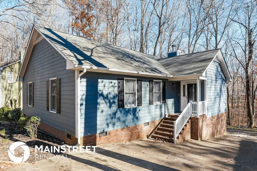 Primary Photo - 4210 Queen Victoria Pl