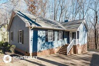 Building Photo - 4210 Queen Victoria Pl