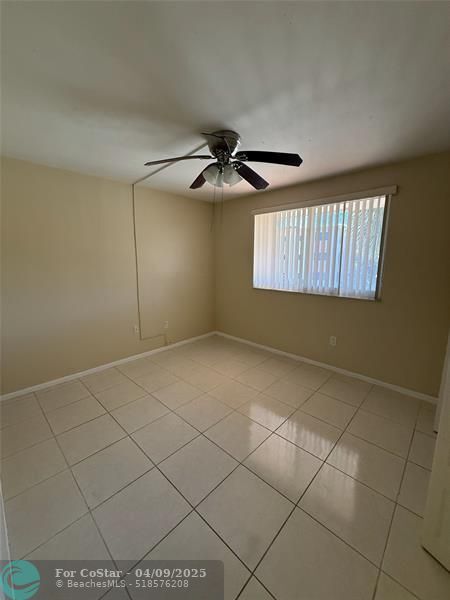 Building Photo - 1080 Del Lago Cir