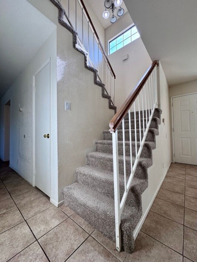 Building Photo - Spacious 3 Bedroom Menifee Home with Bonus...