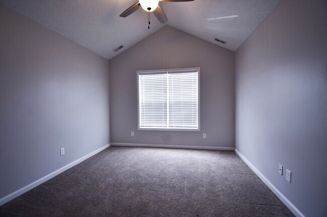Building Photo - COMING SOON~3 Bedroom 2.5 Bathroom with a Large Deck and Bonus Room!