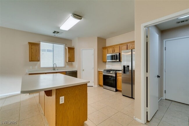 Building Photo - 3609 Mastercraft Ave