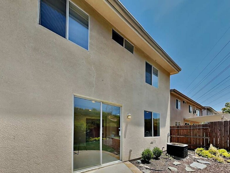 Building Photo - 16121 Filbert St