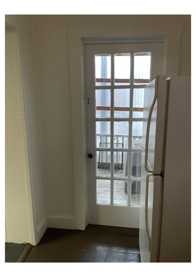 Building Photo - 9571 - 108/110 East Main St (MCPHEARSON BUILDING)