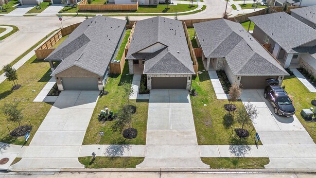 Building Photo - 335 Willow Sage Ct