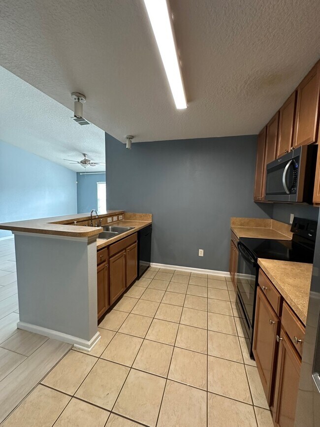 Building Photo - 9411 Osprey Branch Trail