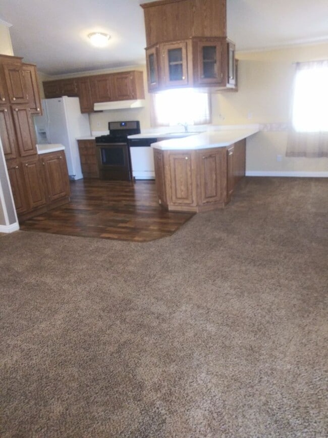 Building Photo - 3 Bed Manufactured Home Silver Springs