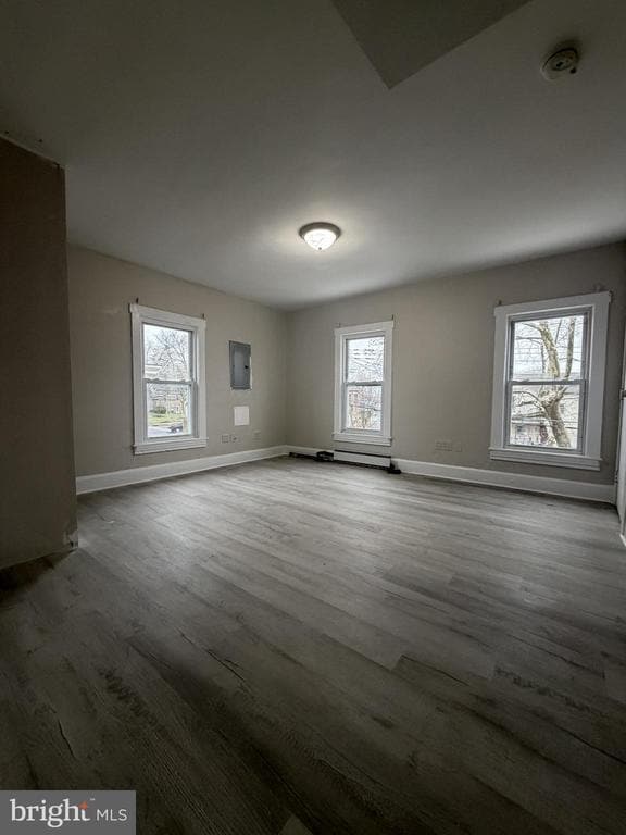 Building Photo - 615 S Seventh St