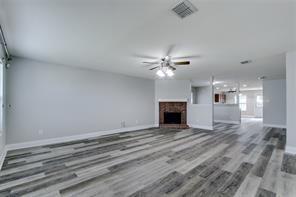 Building Photo - 2908 Desert Dr