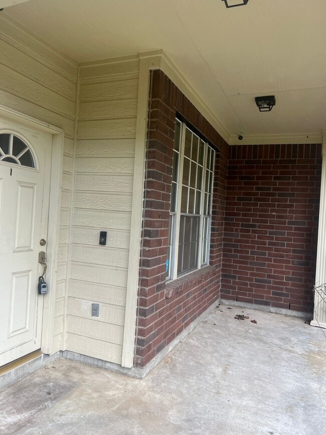 Building Photo - 20218 Bronze Bluff Dr