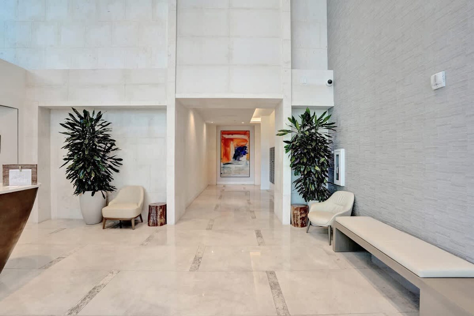 Building Photo - 3100 N Ocean Dr