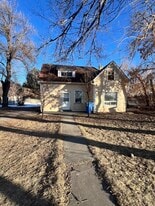 Building Photo - 749 Park Dr