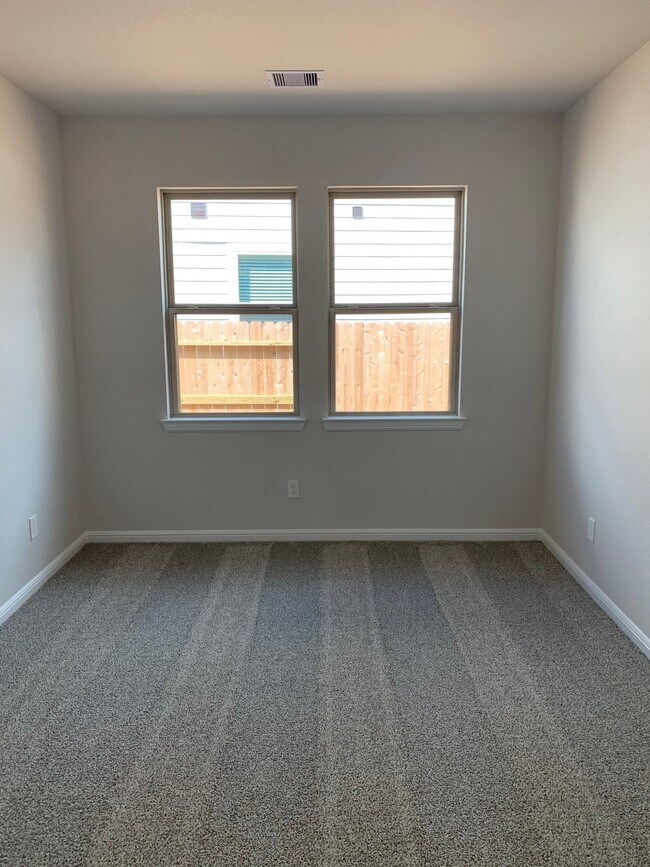 Building Photo - 8022 Cliffside Terrace Ct