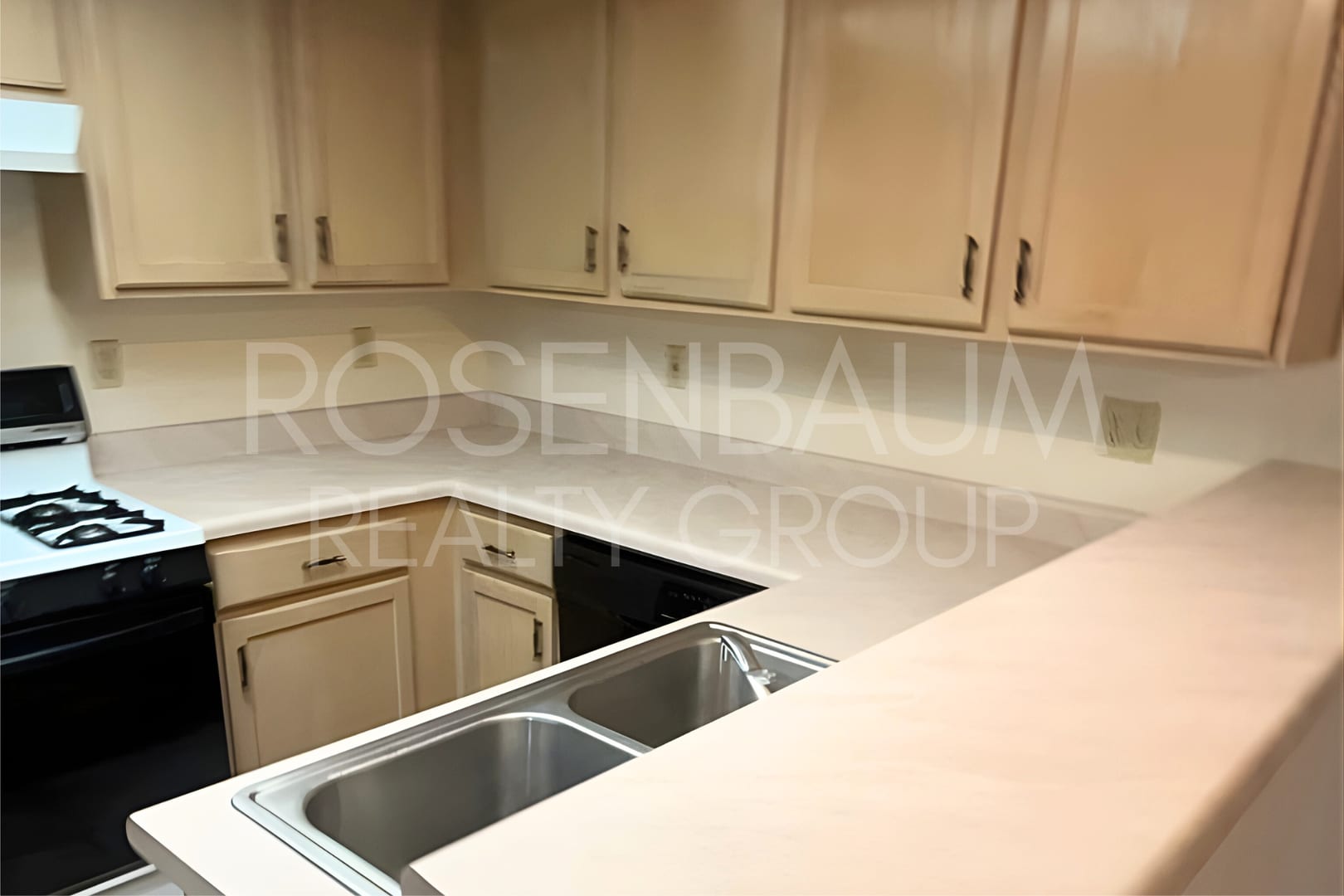 Building Photo - Charming 2-bedrooms, 2-baths duplex home p...