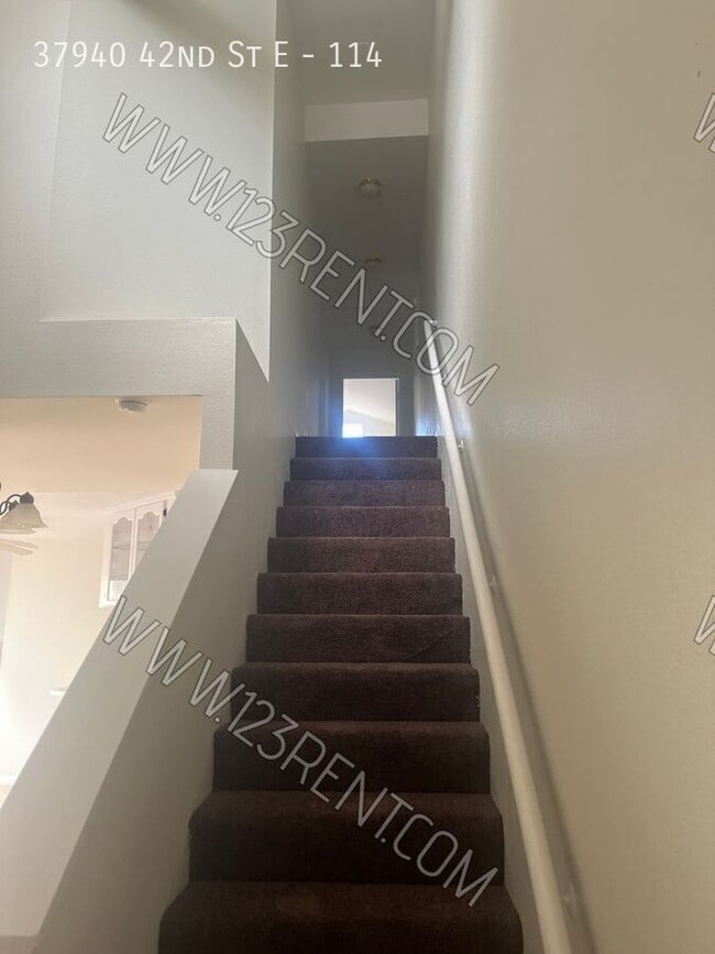 Building Photo - 37940 42nd St E