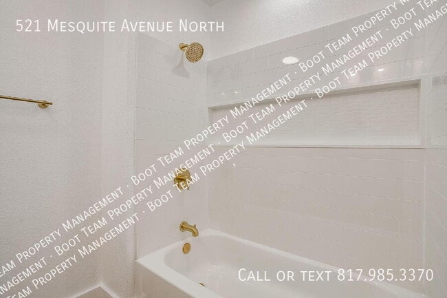 Building Photo - 521 Mesquite Ave N