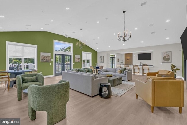 Building Photo - 302 Arya Ln