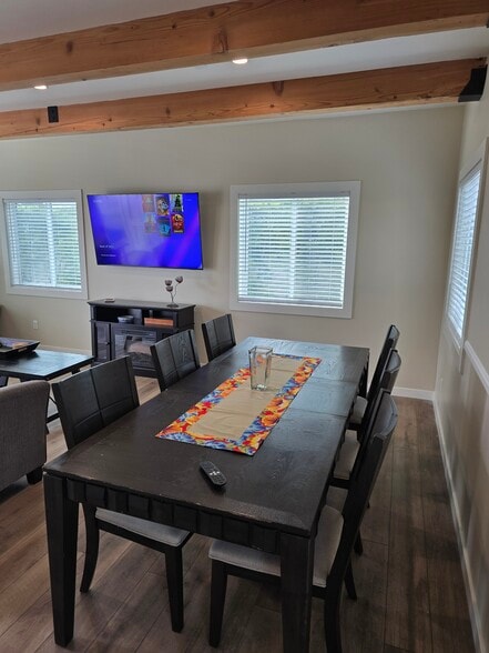 Building Photo - 2857 W Carson St