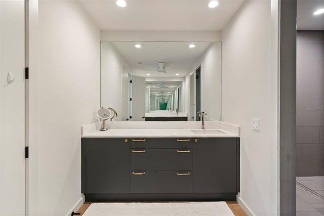 Building Photo - 1123 Abbeys Way