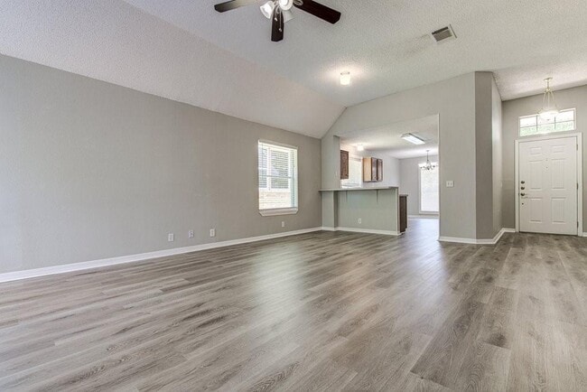 Building Photo - 16900 Simsbrook Dr
