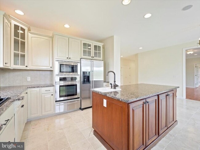 Building Photo - 3271 St Andrews Dr