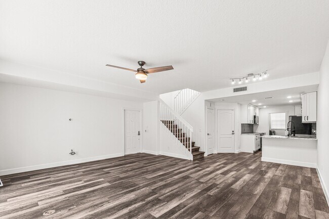 Building Photo - 508 Capistrano Dr