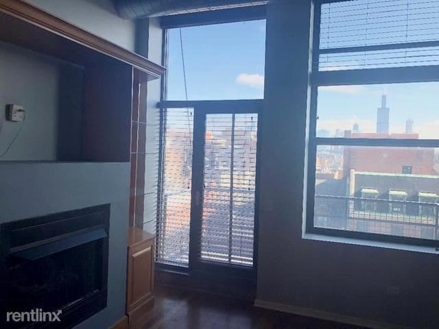 Building Photo - 1645 W Jackson Blvd