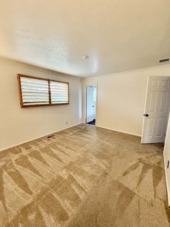 Building Photo - 11152 S Lyndbrook Way