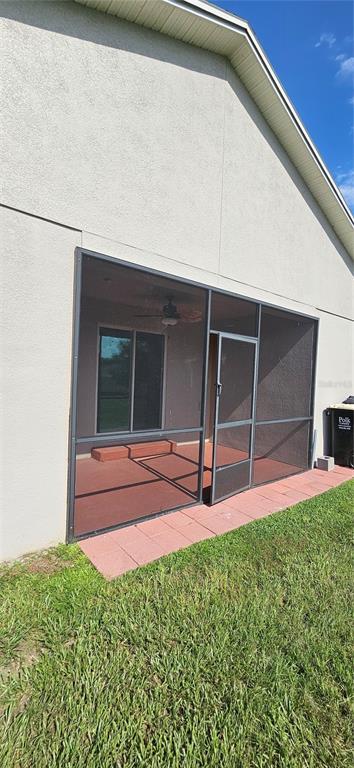 Building Photo - 240 Solis Dr