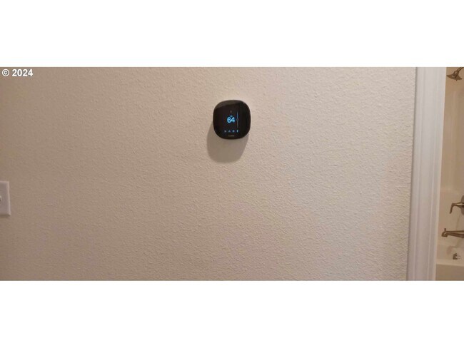 Building Photo - 348 N Falcon St