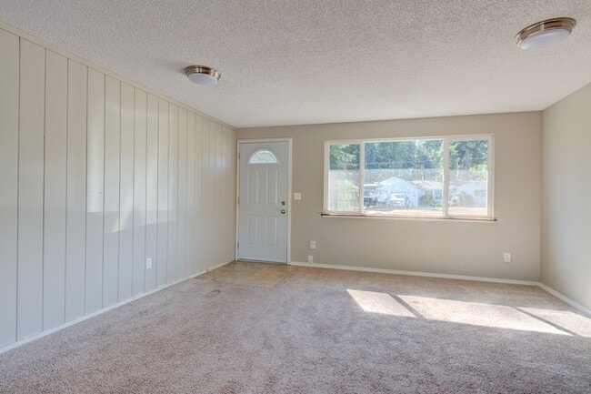 Building Photo - 634 N El Mirador St