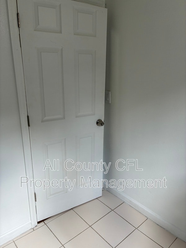 Building Photo - 812 Marion St