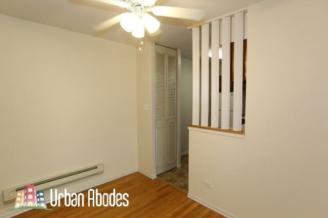 Building Photo - 648 W Wrightwood Ave