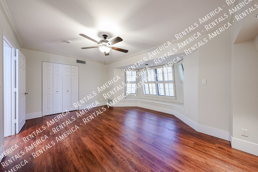 Building Photo - 5131 N 18th St