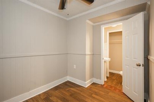 Building Photo - 1347 Bailey Ave