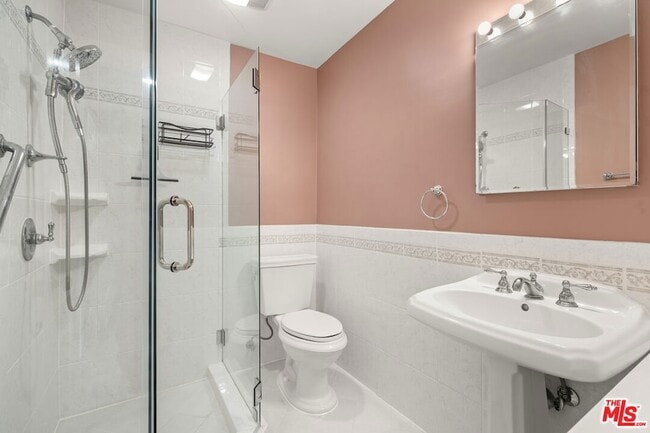 Building Photo - 7315 W 82nd St