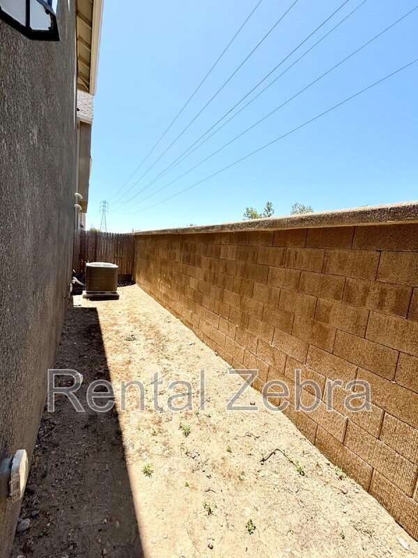 Building Photo - 277 Shafer Ave