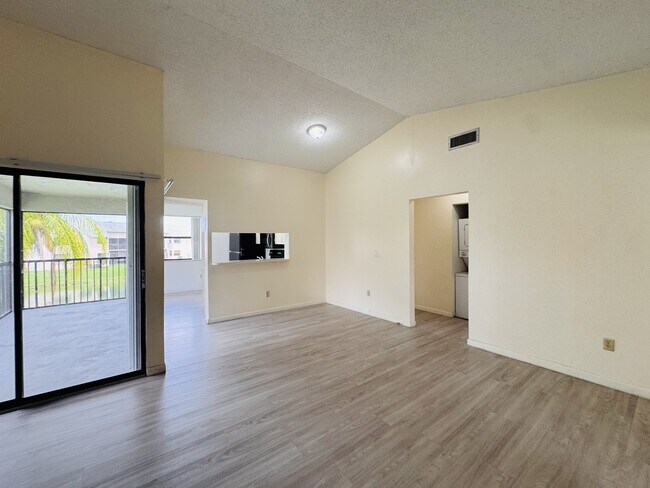 Building Photo - 1149 Independence Trail
