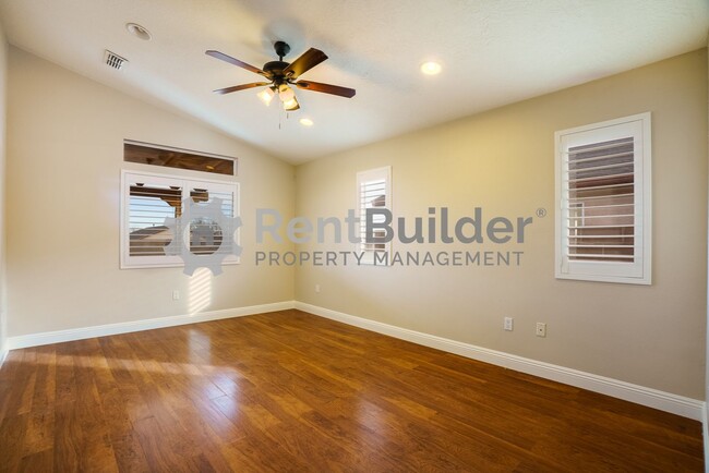 Building Photo - CALL US TODAY AT (505) 808-6467 TO SCHEDUL...