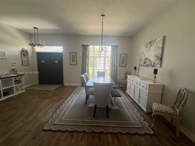Building Photo - 6328 Hatteras Club Dr