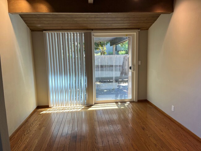 Building Photo - Single Level 2BR/2BA Home in Moraga COUNTR...