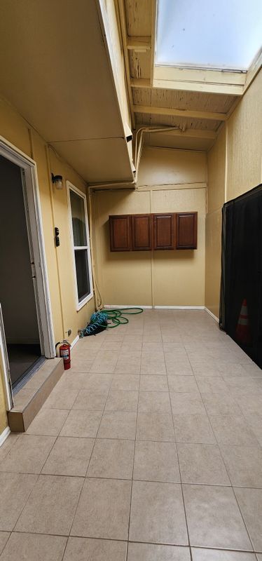 Building Photo - 188 Paris Cir