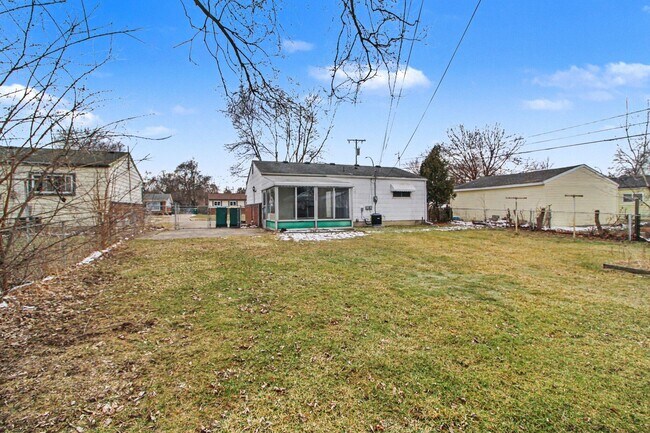 Building Photo - 2329 Brooktree Ct